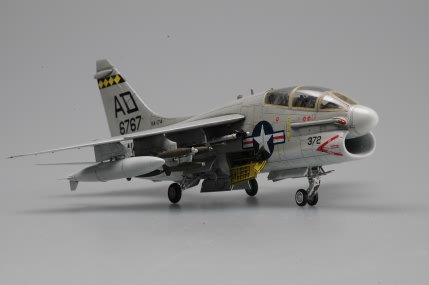 HobbyBoss 87209, Escala 1:72,  - Model Airplane Plastic reseña y precio